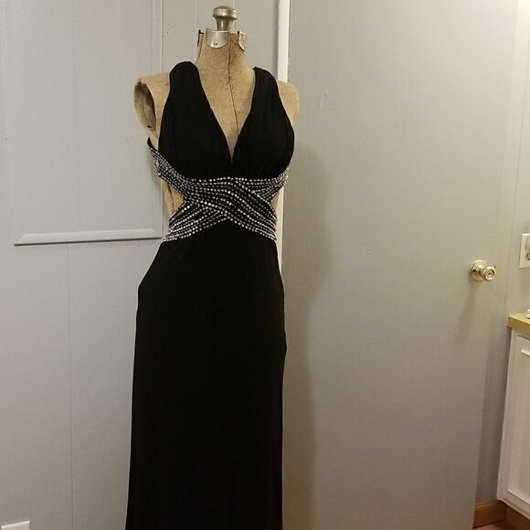 Betsy and Adam jeweled halter formal gown Black with sequined and jewels - Picture 6 of 16
